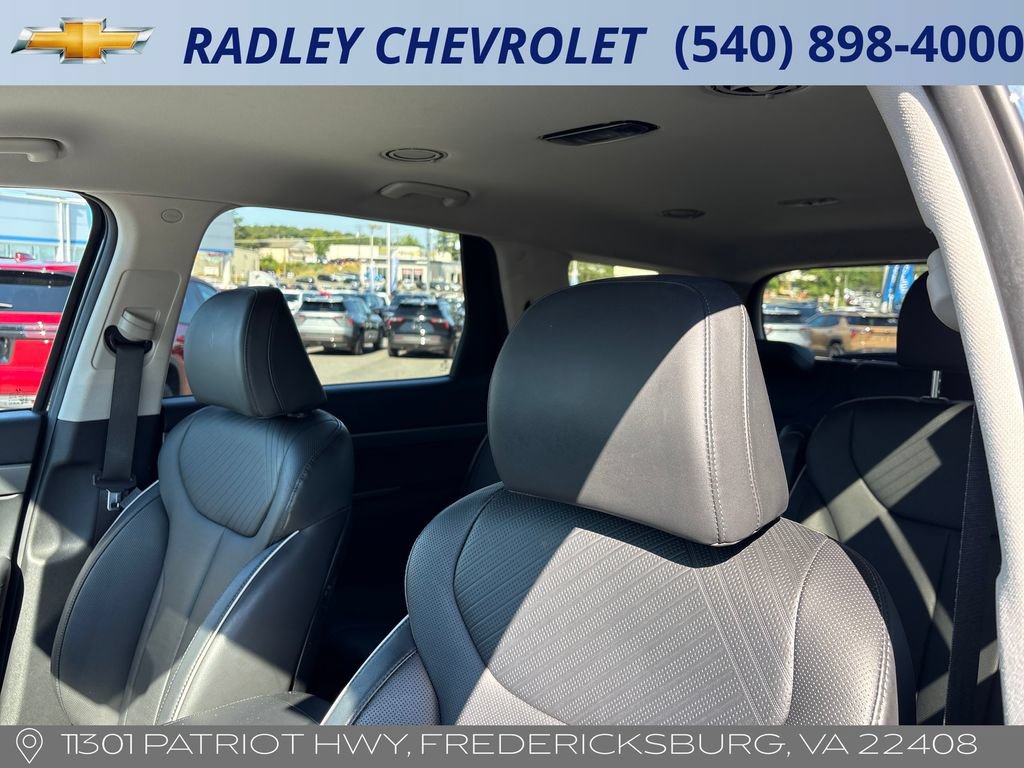Used 2025 Hyundai Palisade SEL AWD/4WD image 2