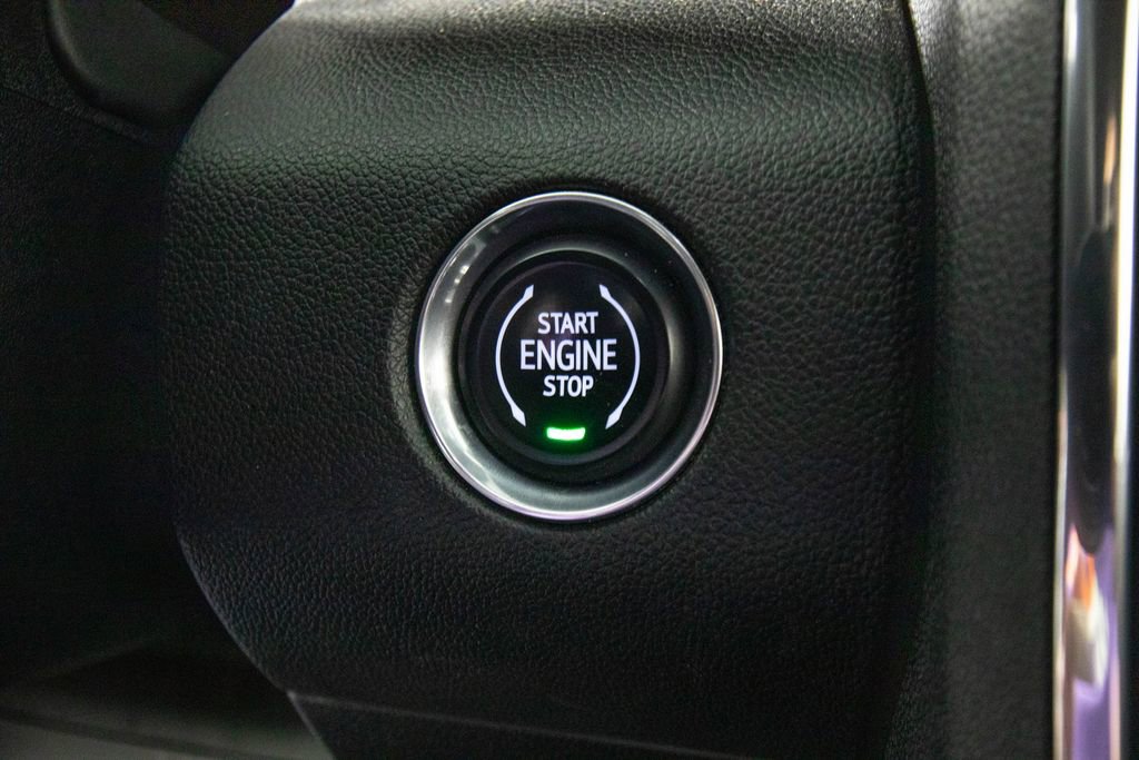 Used 2024 GMC Acadia Elevation image 25