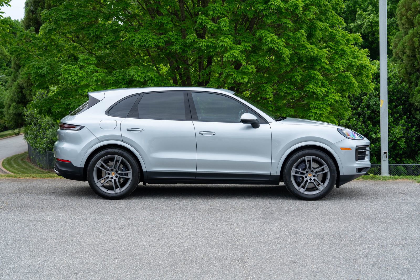 Certified 2024 Porsche Cayenne AWD/4WD image 8