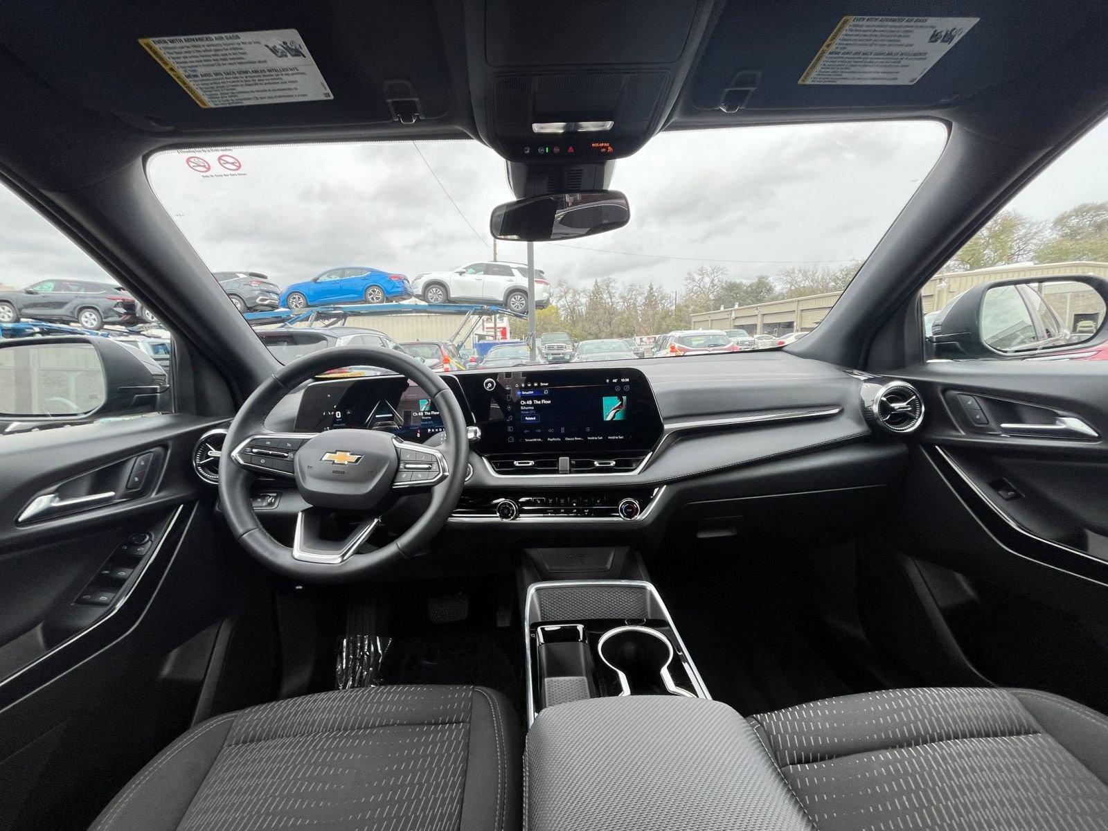 Used 2025 Chevrolet Equinox LT image 34