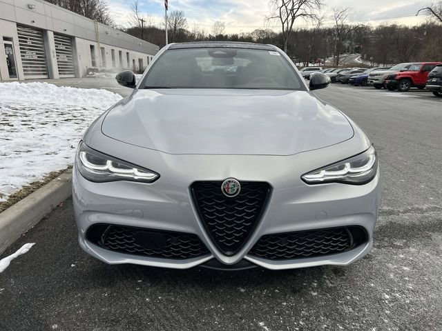 New 2025 Alfa Romeo Giulia AWD w/ Driving Assist Package image 3
