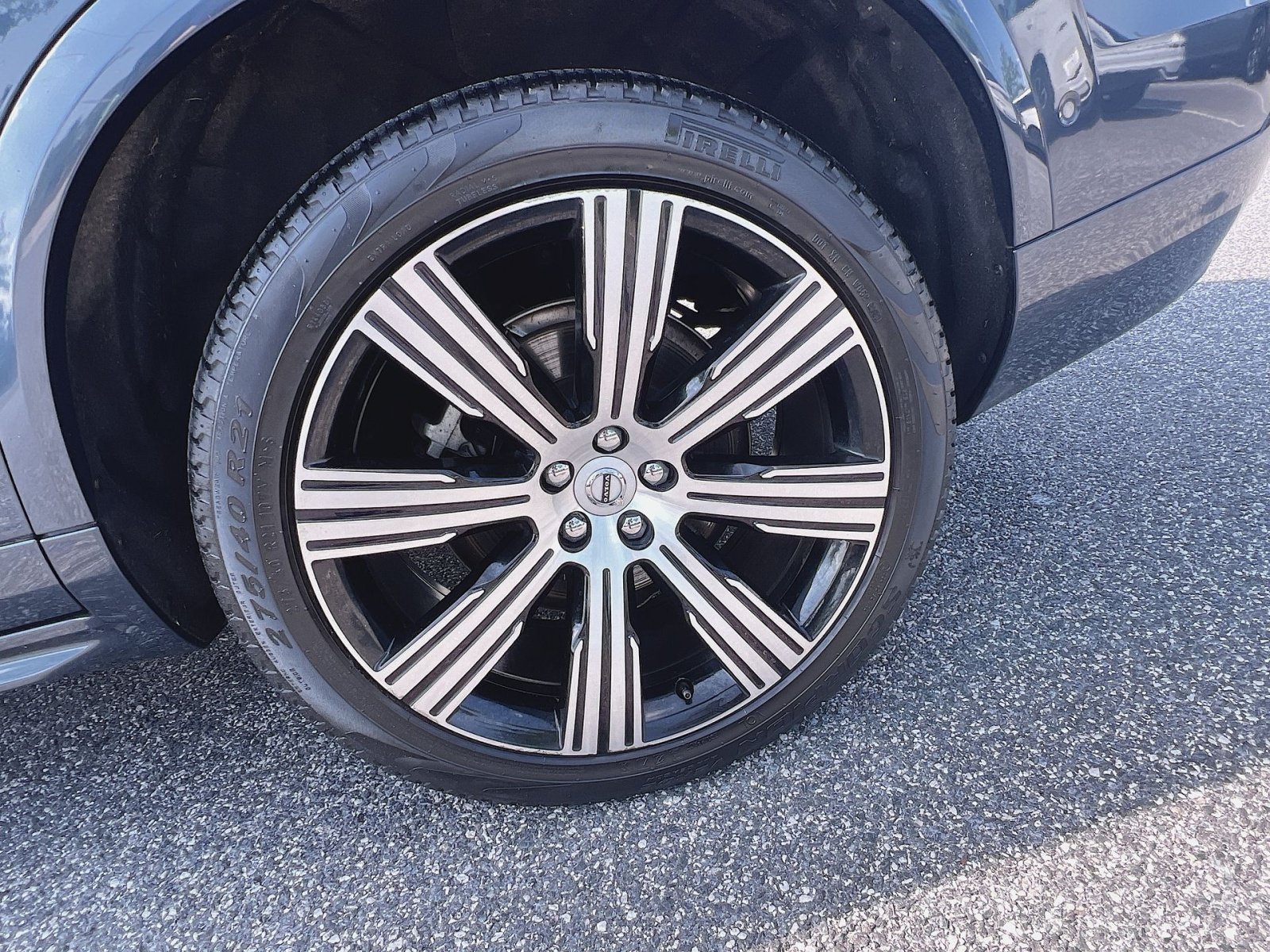 Certified 2024 Volvo XC90 B6 Ultimate w/ Protection Package Premier AWD/4WD image 12