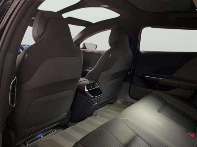 Used 2022 Lucid Air Grand Touring image 65