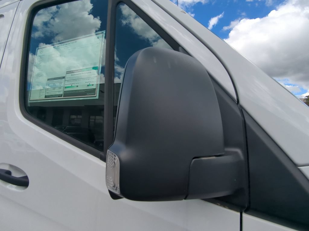Used 2025 Mercedes-Benz Sprinter 2500 image 21