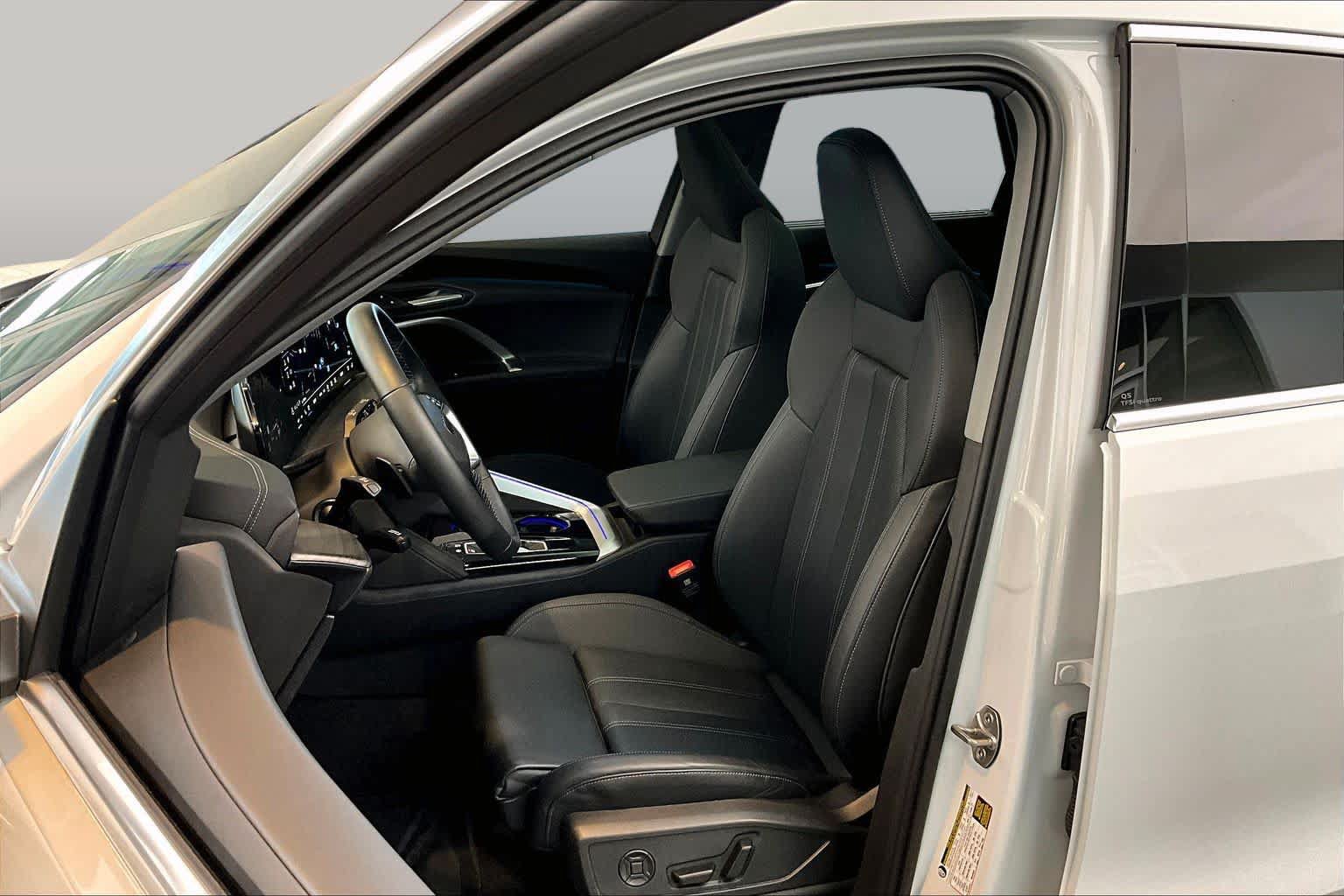 Certified 2025 Audi Q5 Premium Plus w/ Premium Plus AWD/4WD image 8