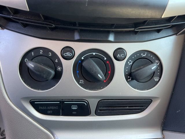 Used 2013 Ford Focus SE w/ Super Fuel Economy (SFE) Pkg image 20