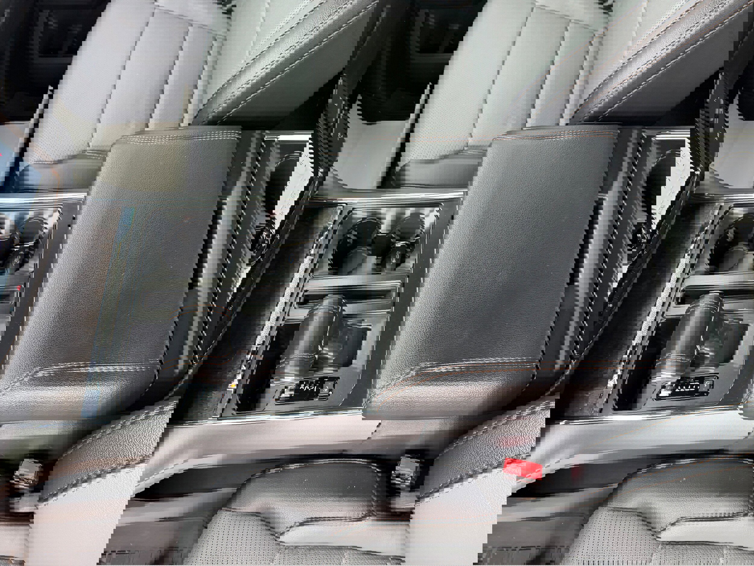 Certified 2023 Ford F150 Lightning Lariat w/ Equipment Group 511A High image 16