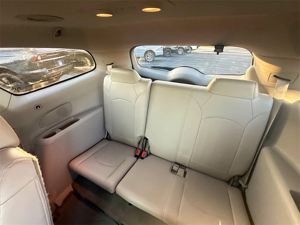 Used 2017 Buick Enclave Premium image 4