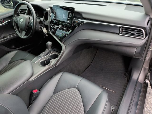 Used 2022 Toyota Camry SE FWD image 17