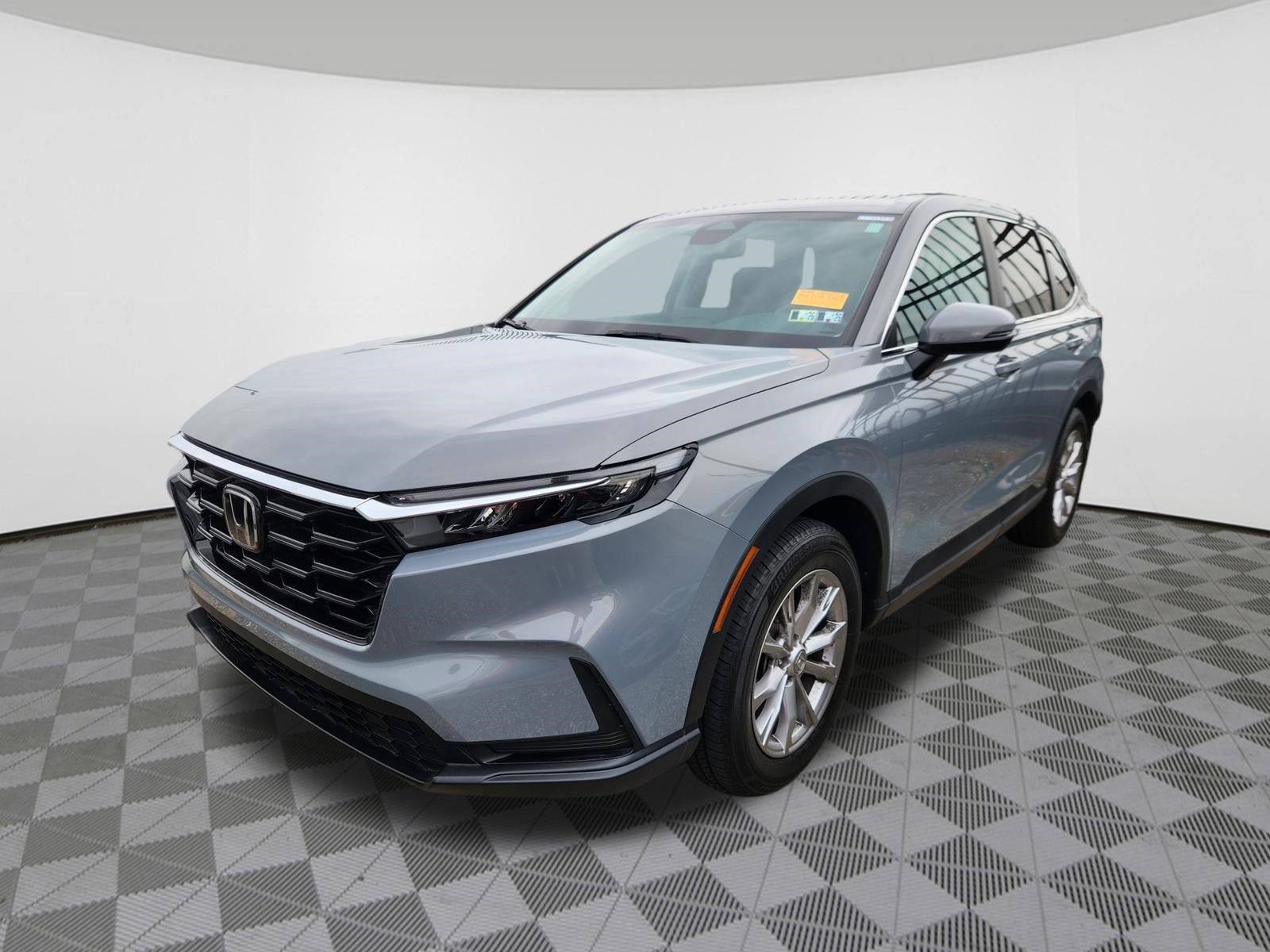 Used 2024 Honda CR-V EX image 2