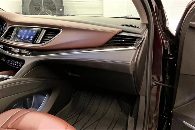 Used 2021 Buick Enclave Avenir image 15