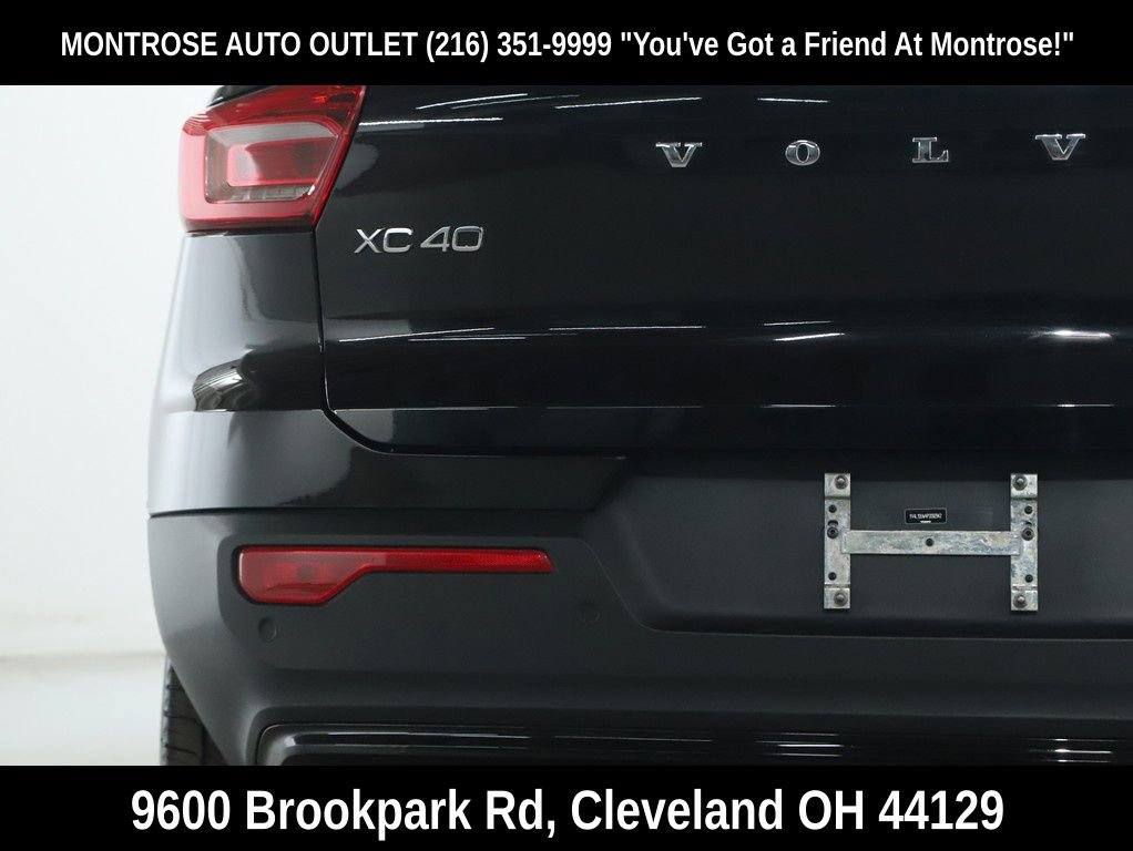 Used 2023 Volvo XC40 B5 Plus w/ Climate Package image 13