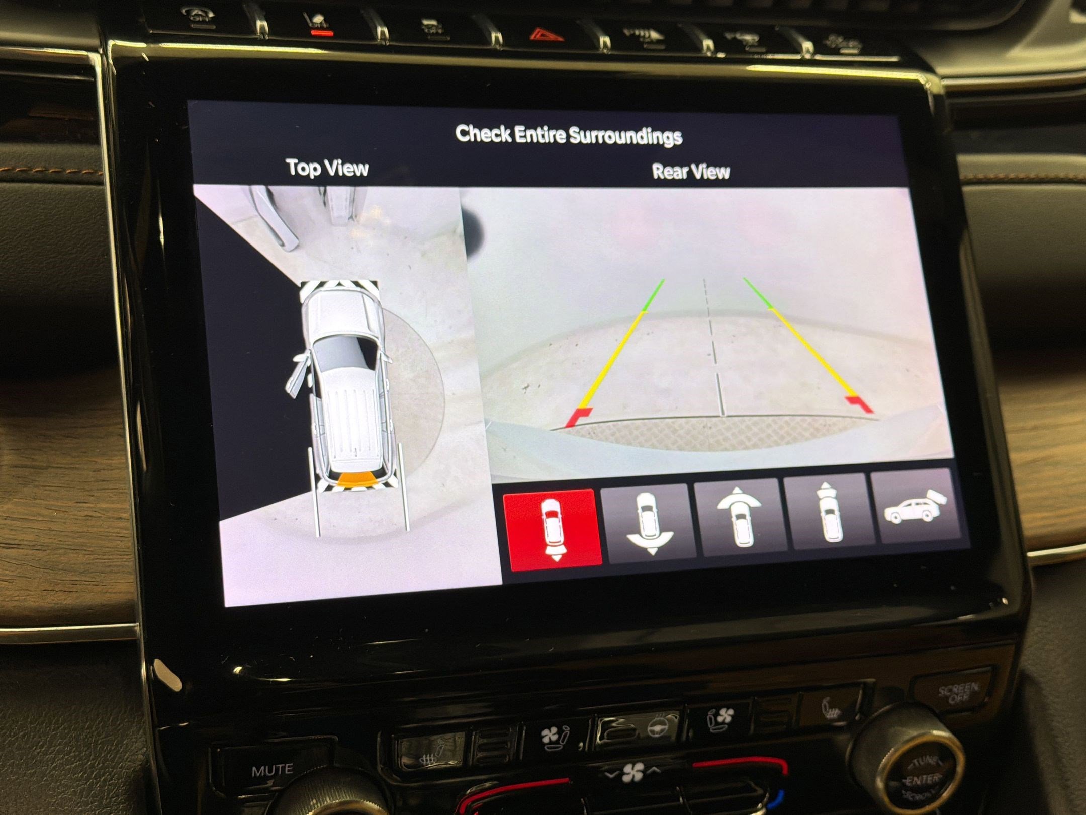 Used 2023 Jeep Grand Cherokee L Summit w/ Advanced Protech Group IV image 26