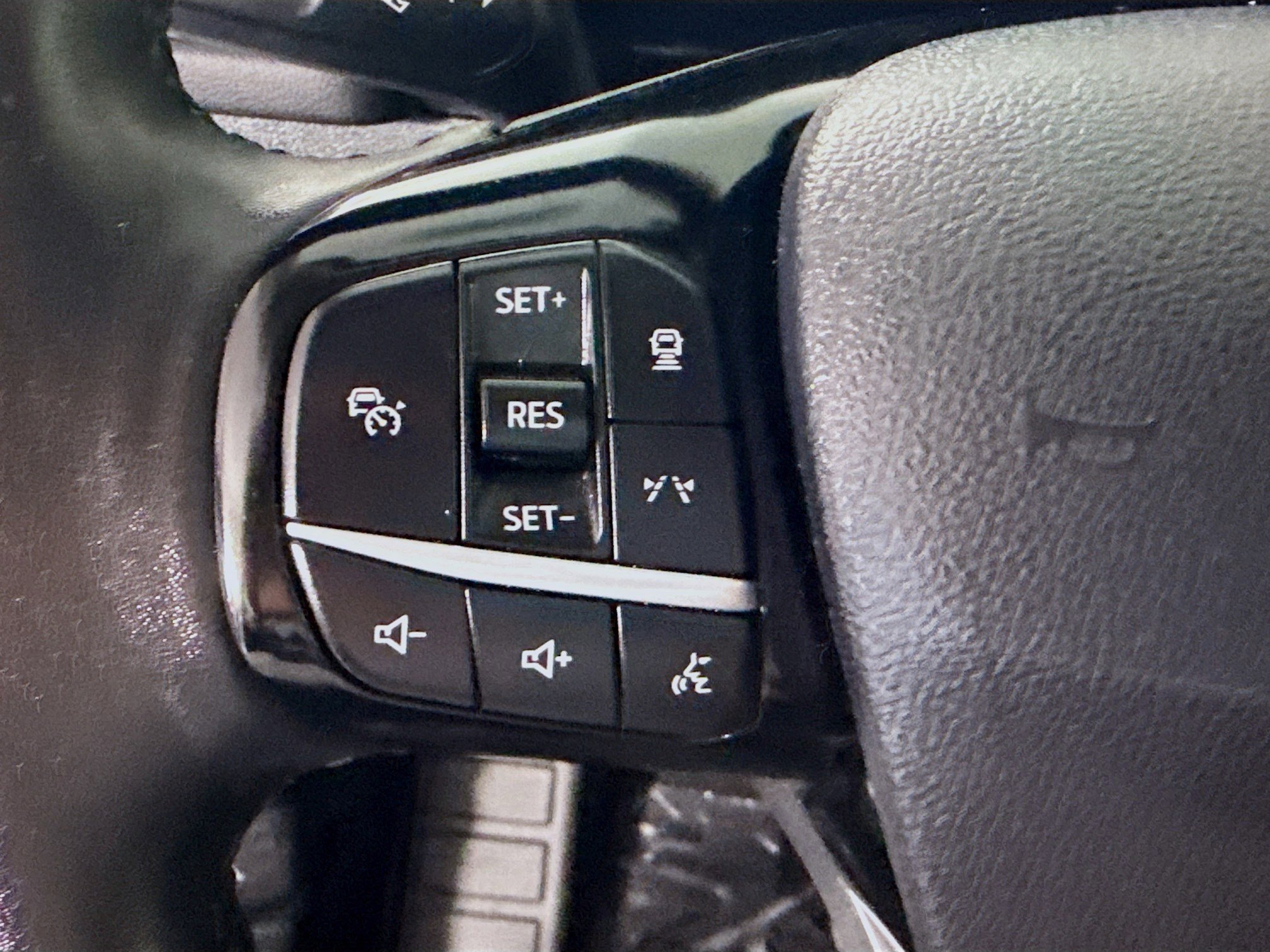 Used 2023 Ford Escape SE w/ PHEV Premium Package FWD image 14