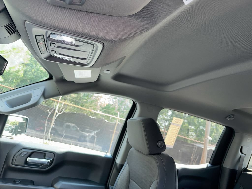 New 2026 Chevrolet Silverado 1500 Custom w/ LPO, Dark Essentials Package RWD image 20