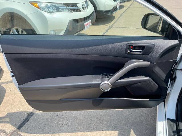 Used 2010 Scion tC image 15