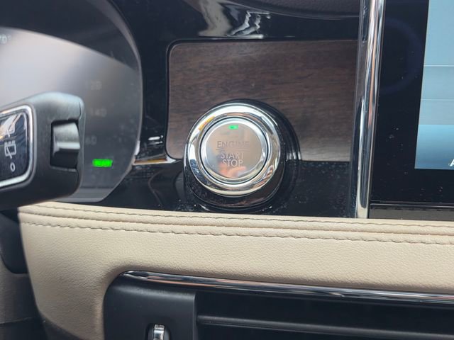 Used 2022 Lincoln Corsair Grand Touring w/ Towing Package image 22