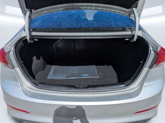 Used 2017 Hyundai Elantra SE image 13