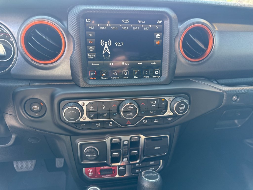Used 2022 Jeep Gladiator Mojave w/ LED Lighting Group AWD/4WD image 11