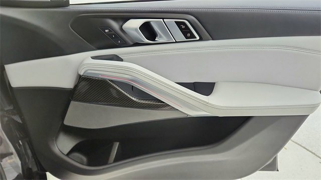 Used 2023 BMW X6 M image 23