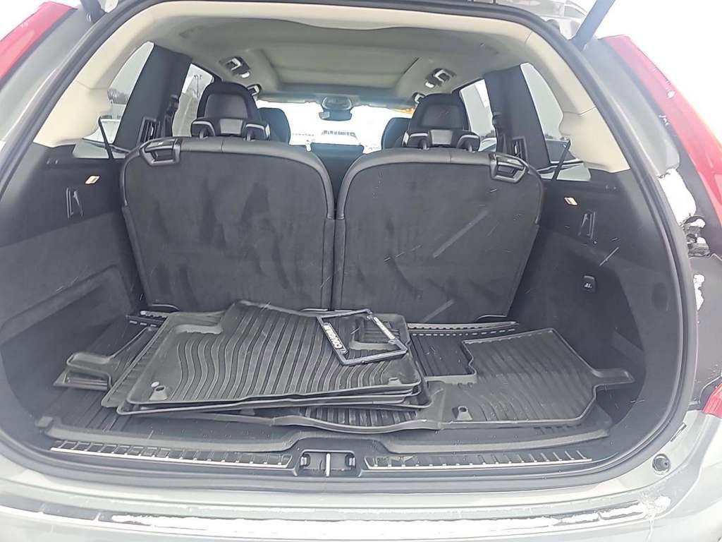 Used 2025 Volvo XC90 T8 Plus w/ Protection Package Premier image 23