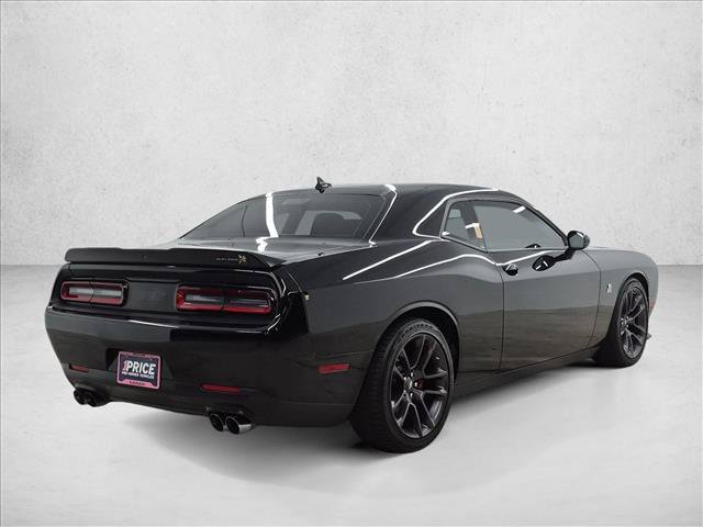 Used 2022 Dodge Challenger R/T Scat Pack RWD image 5