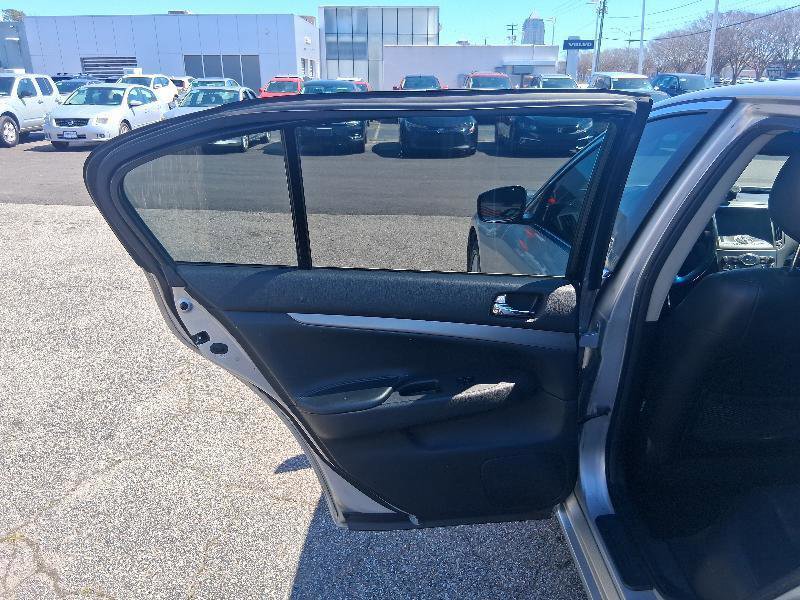 Used 2013 INFINITI G37 x w/ Premium Pkg AWD/4WD image 15