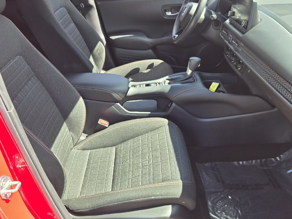 Certified 2025 Honda HR-V Sport image 18
