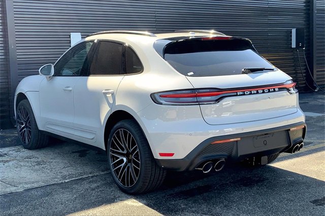 New 2026 Porsche Macan S image 3