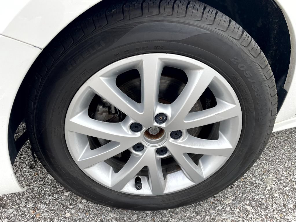 Used 2013 Volkswagen Jetta SE FWD image 6
