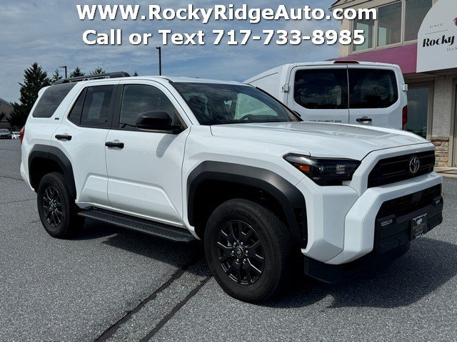 Used 2025 Toyota 4Runner SR5 AWD/4WD image 2