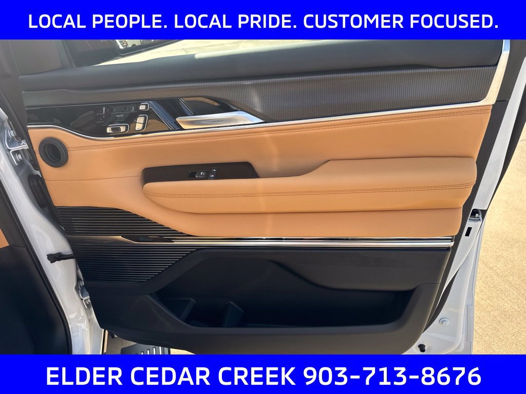 New 2026 Jeep Grand Wagoneer L Summit AWD/4WD image 35