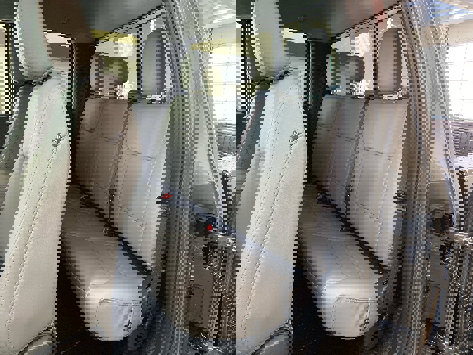 New 2026 Ford F250 XL w/ XL Chrome Package image 20