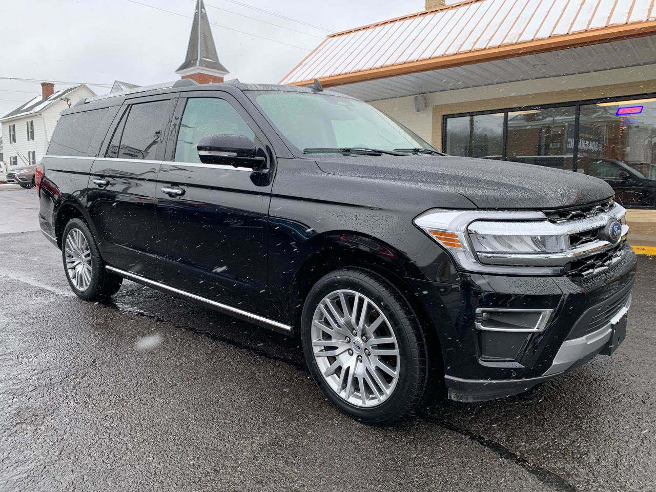 Used 2024 Ford Expedition Max Limited image 6