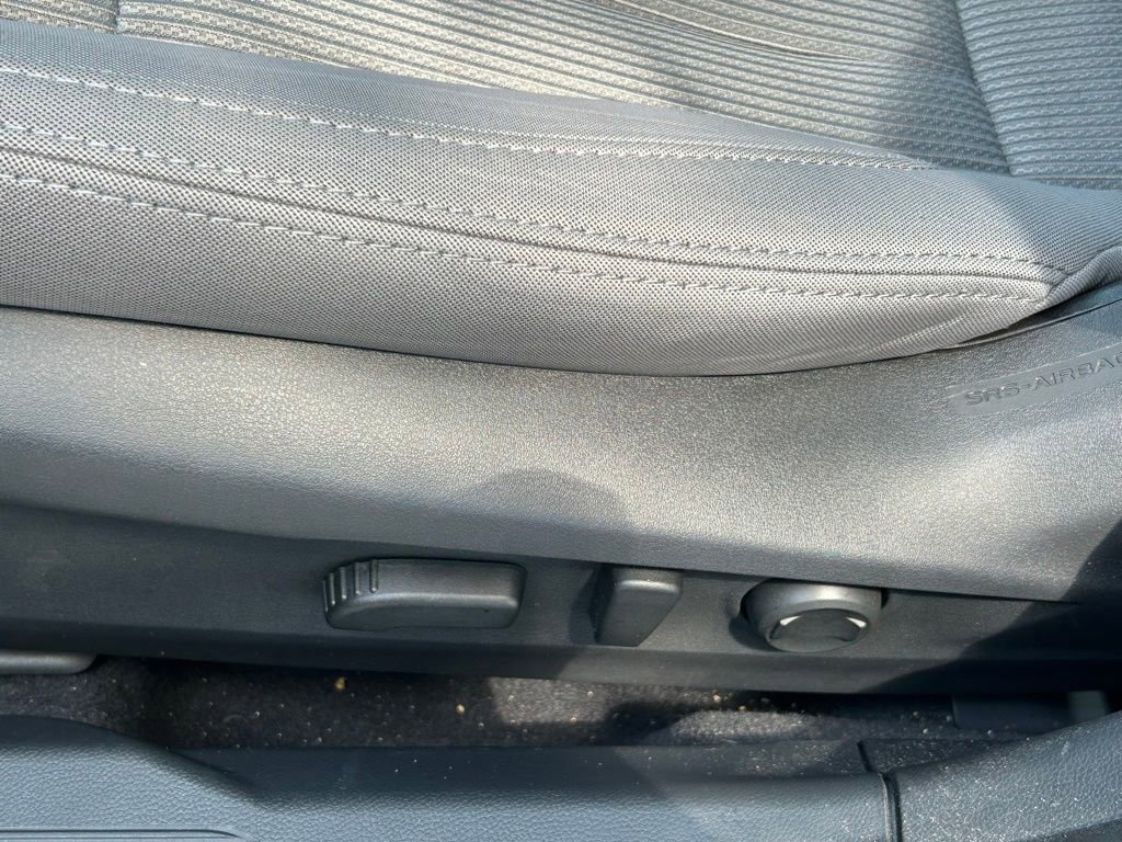 Used 2025 Subaru Legacy Premium AWD/4WD image 17