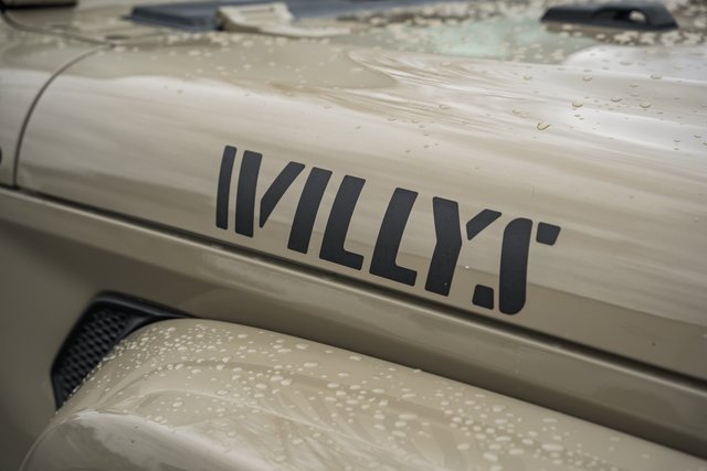 Used 2022 Jeep Gladiator Willys image 18