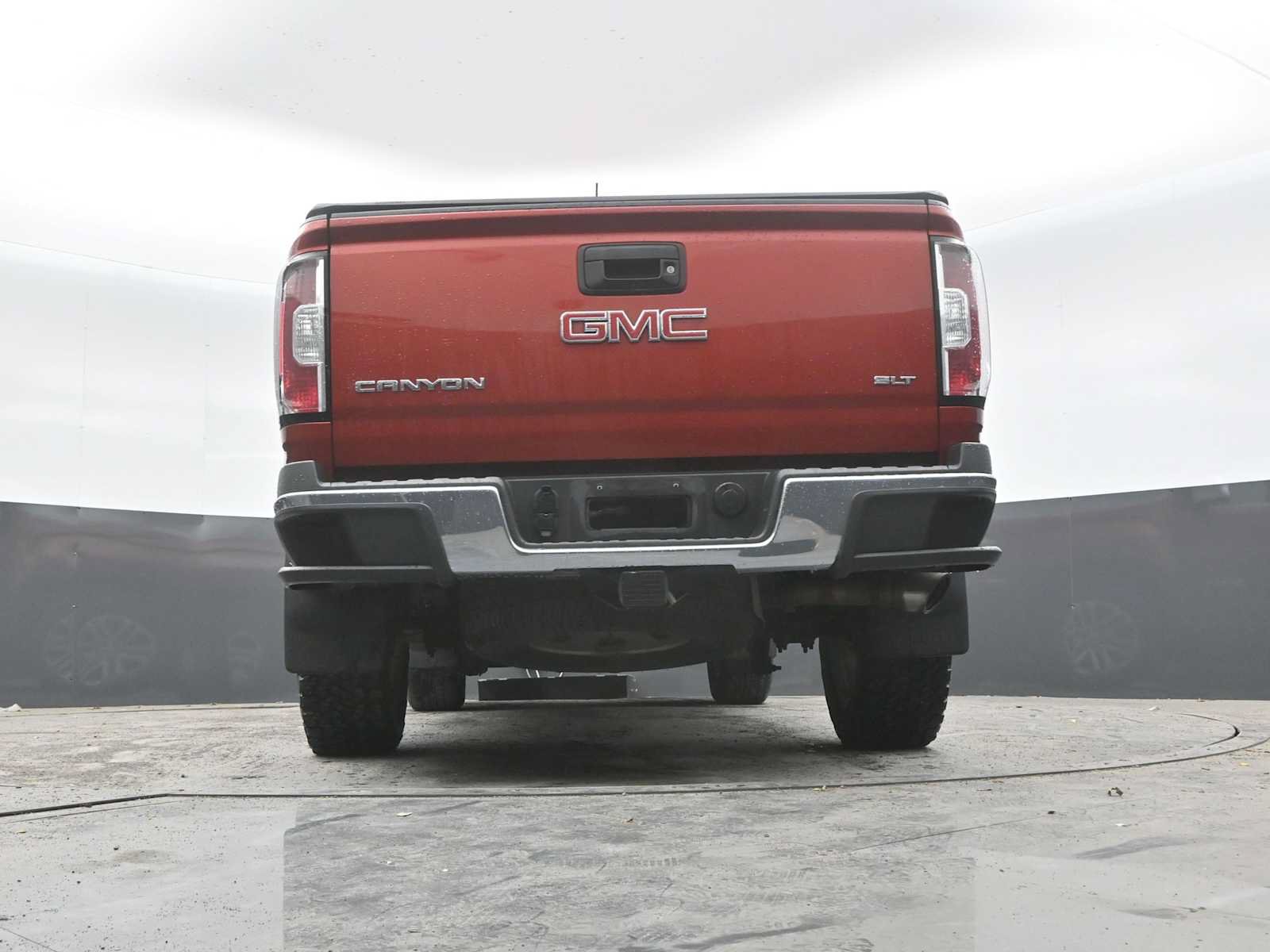 Used 2015 GMC Canyon SLT w/ Driver Alert Package AWD/4WD image 32