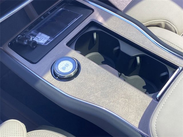 New 2025 Volvo EX90 Ultra image 24