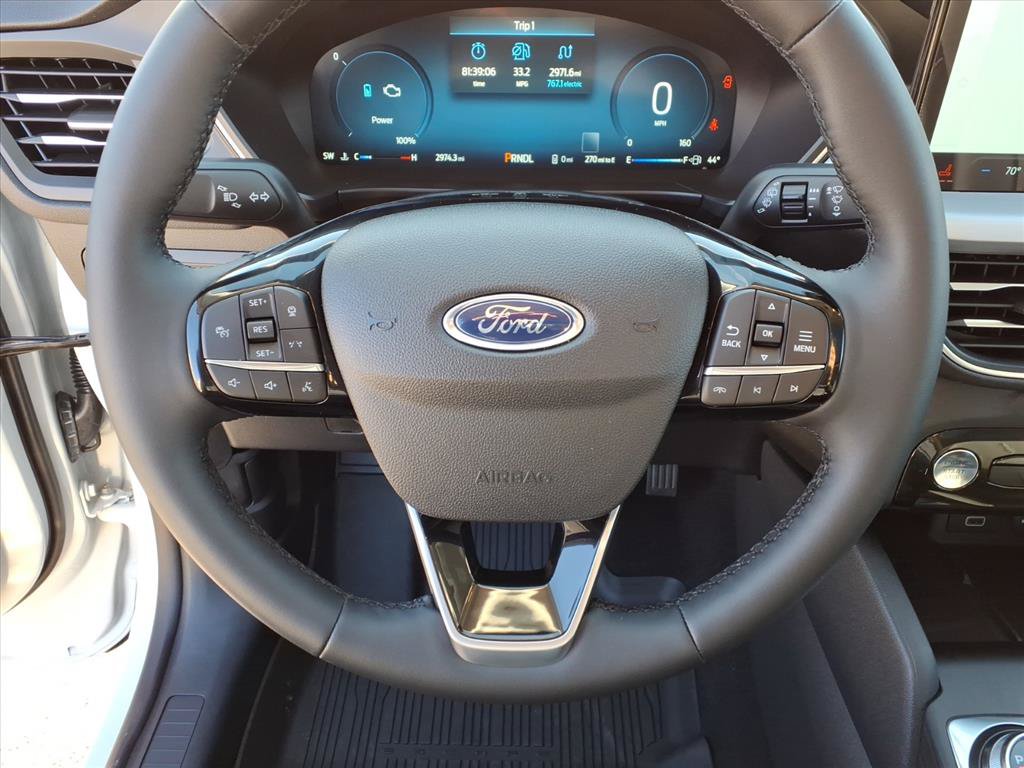 Used 2025 Ford Escape SE w/ PHEV Premium Package FWD image 14