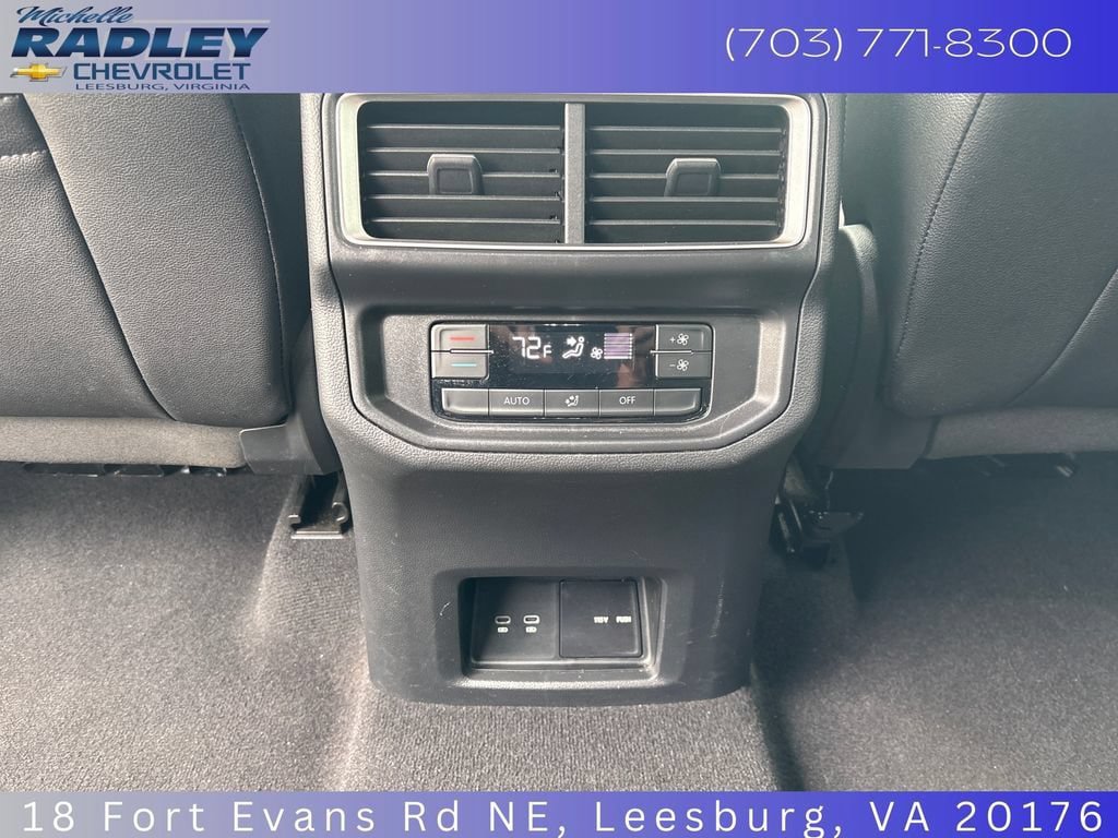 Used 2025 Volkswagen Atlas SE AWD/4WD image 23