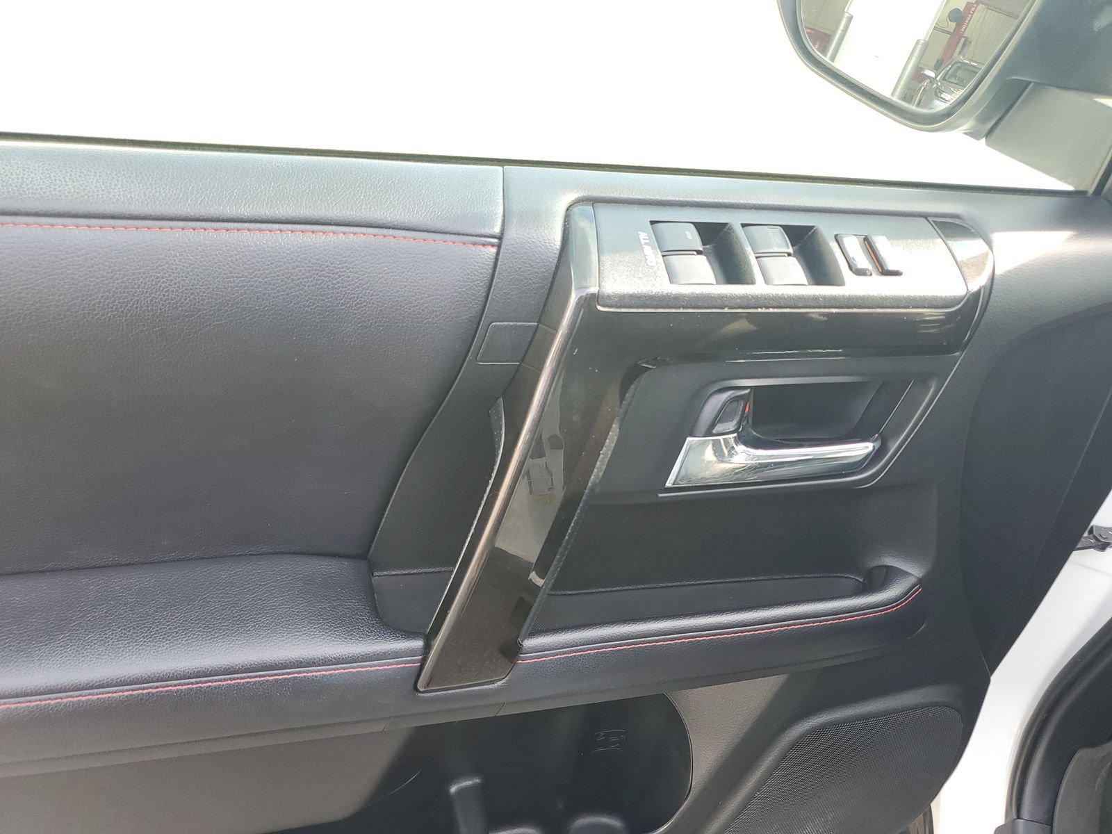 Certified 2020 Toyota 4Runner TRD Off-Road Premium w/ Moonroof Package AWD/4WD image 19