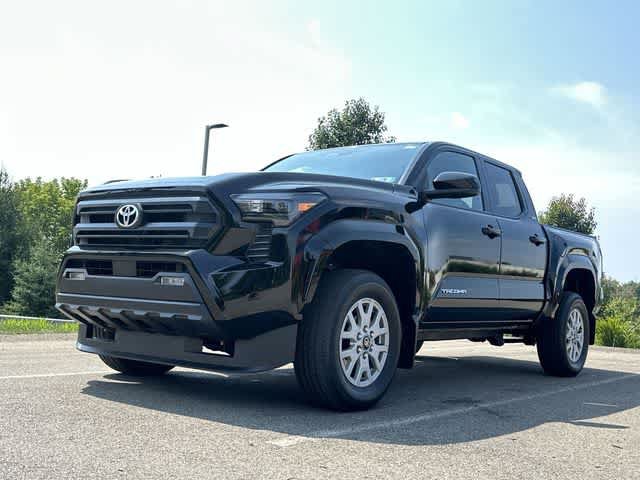 Used 2026 Toyota Tacoma SR5 RWD image 18