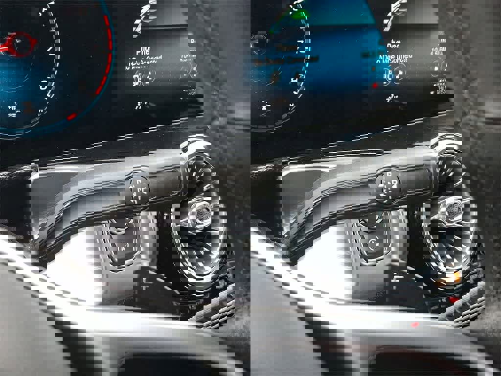 Used 2021 Mercedes-Benz GLB 250 4MATIC image 12