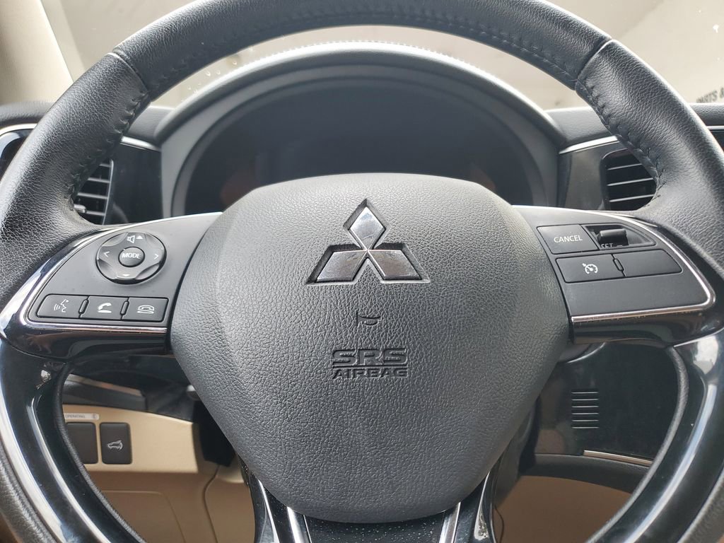 Used 2020 Mitsubishi Outlander SEL FWD image 21