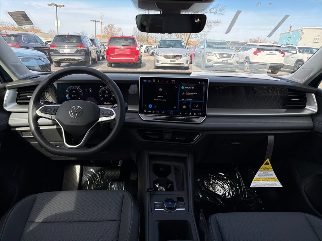 Used 2026 Volkswagen Tiguan SE AWD/4WD image 14
