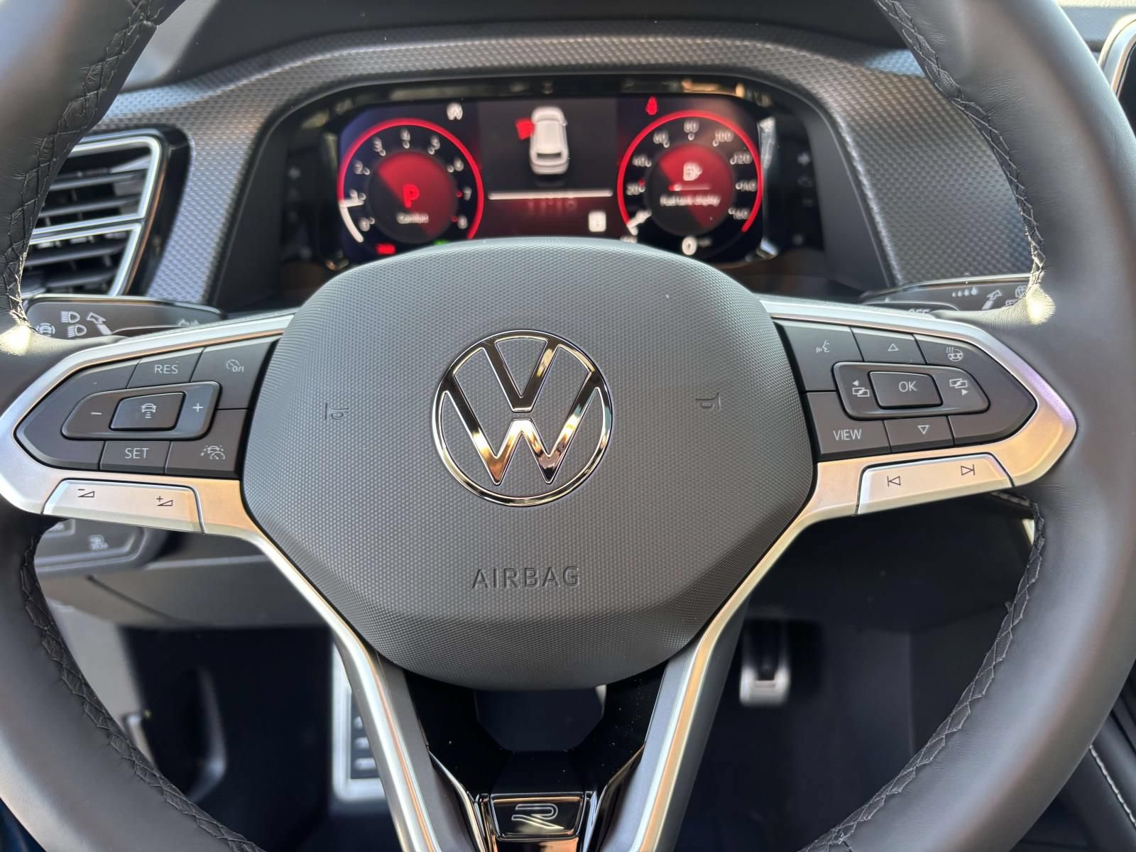 New 2026 Volkswagen Atlas Cross Sport SEL R-Line AWD/4WD image 16