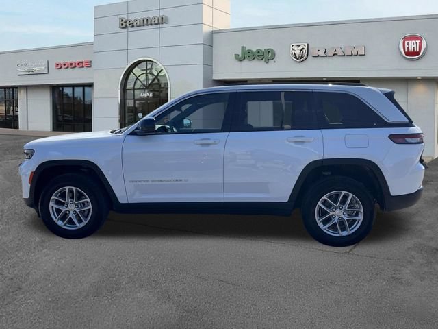 Used 2025 Jeep Grand Cherokee Laredo X w/ Luxury Tech Group I RWD image 4
