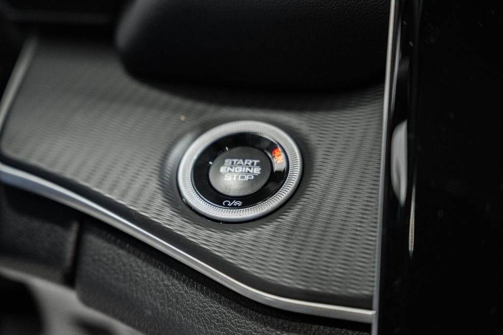 New 2025 Jeep Grand Cherokee L Altitude image 25