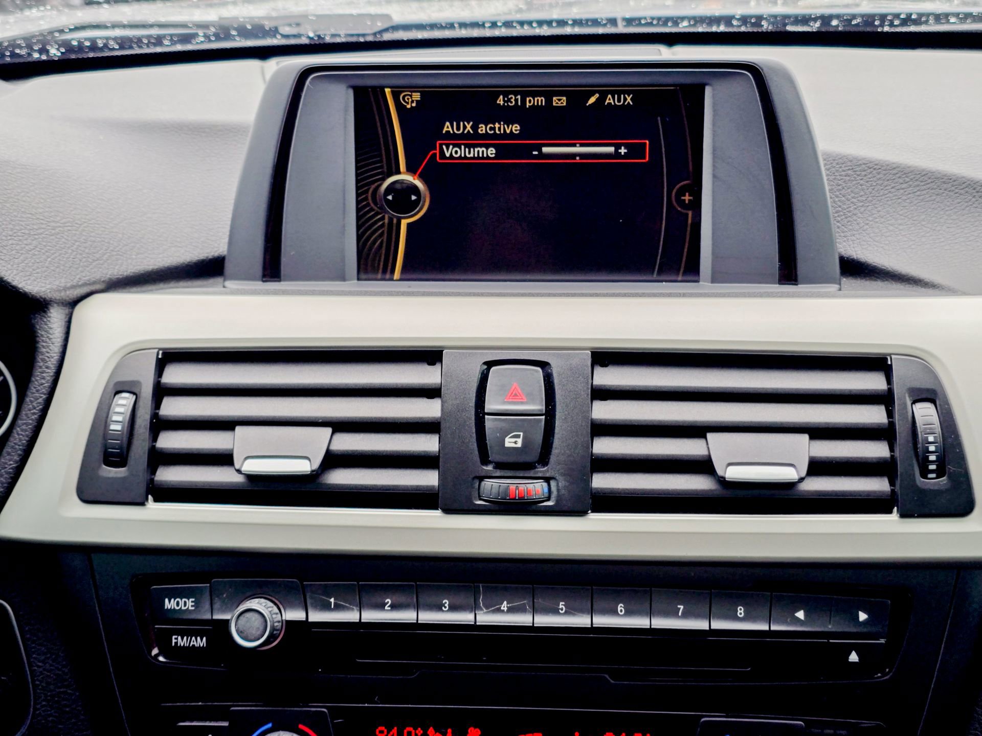 Used 2014 BMW 320i xDrive Sedan image 25