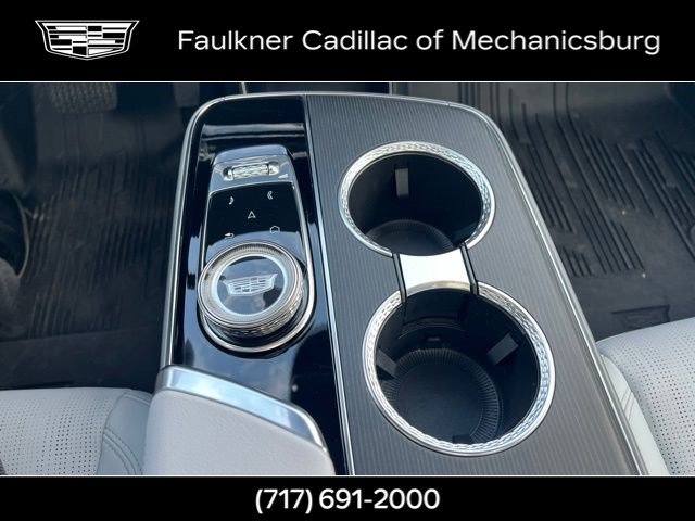 Used 2024 Cadillac Lyriq Luxury w/ LPO, Floor Liner Package AWD/4WD image 21